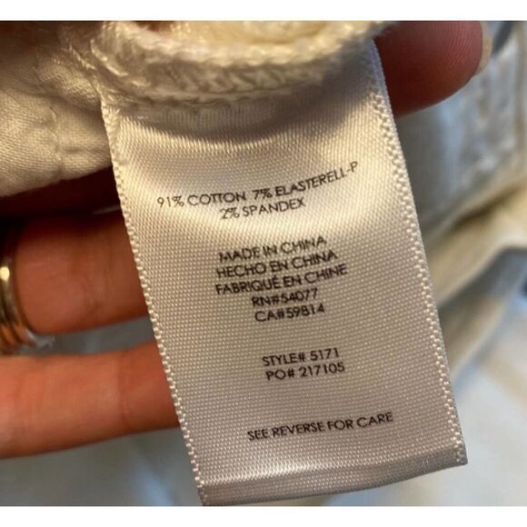 Cabi White Jeans Slim Boyfriend Style 5171 Size 4 Cotton Blend Minimalist Skinny - Picture 9 of 10